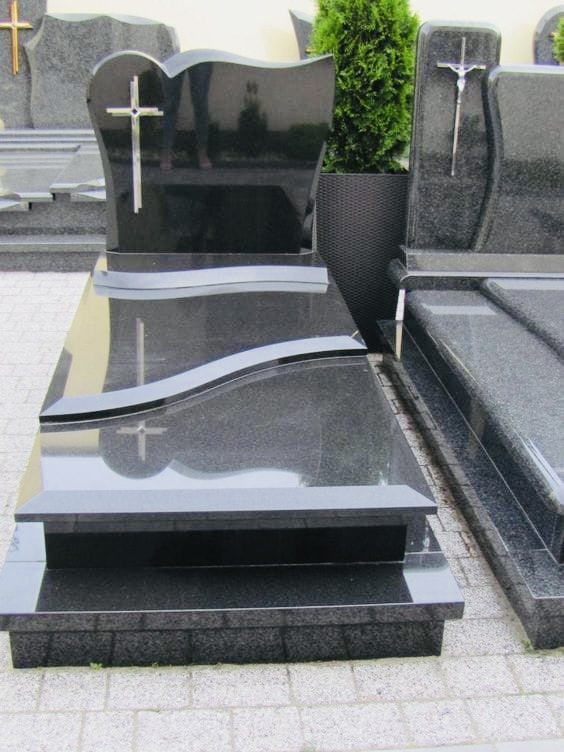 Terrazzo Grave Finishing